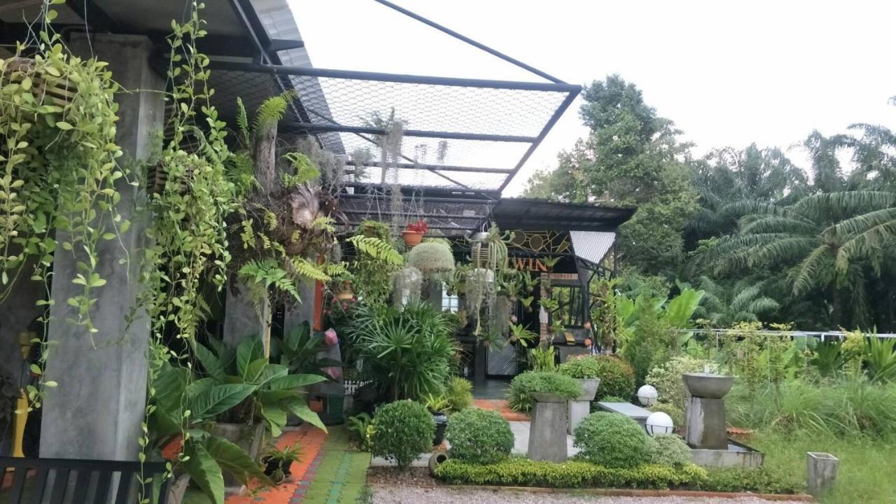 ไรวินทร์ เพลซ Hotel ตรัง ภายนอก รูปภาพ